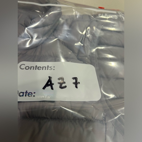 Patagonia Women's M Medium Down Sweater Vest Puffer Puff Herring Grey NWT Purple - Picture 10 of 10